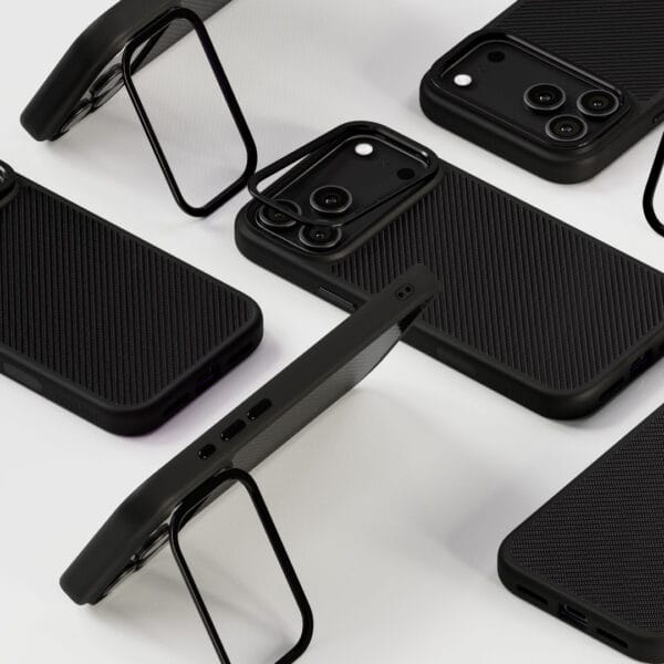 Carbon Arma Case for iPhone 17 Pro